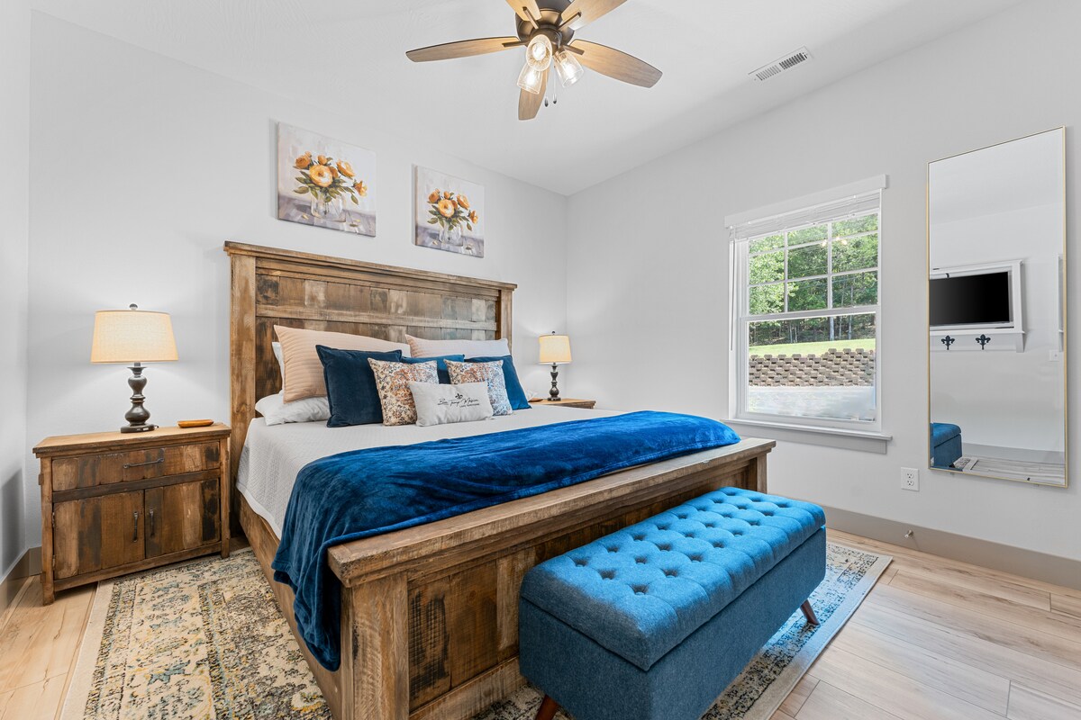 Lakefront Luxury No Stairs/3 Kings Min to Downtown
